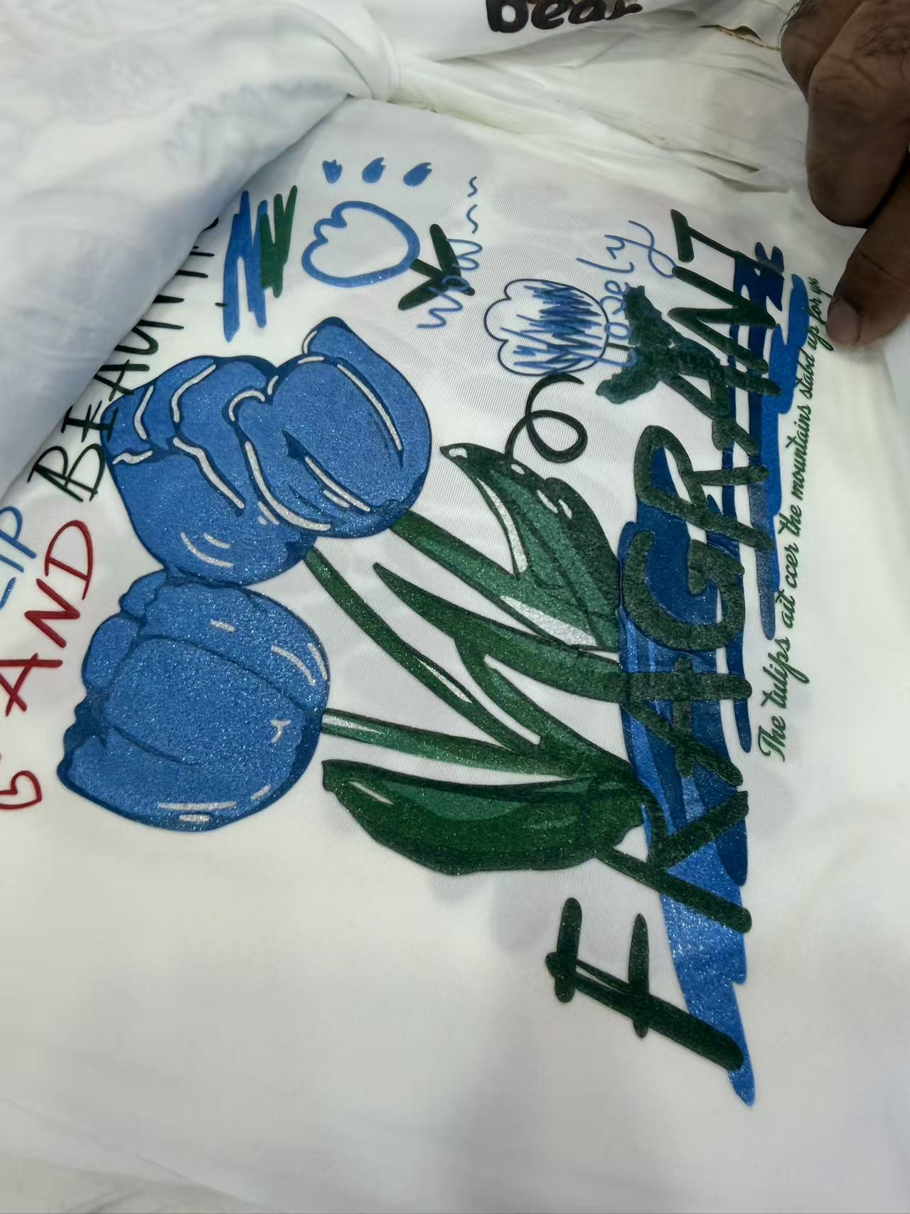 Blue tulip glitter print