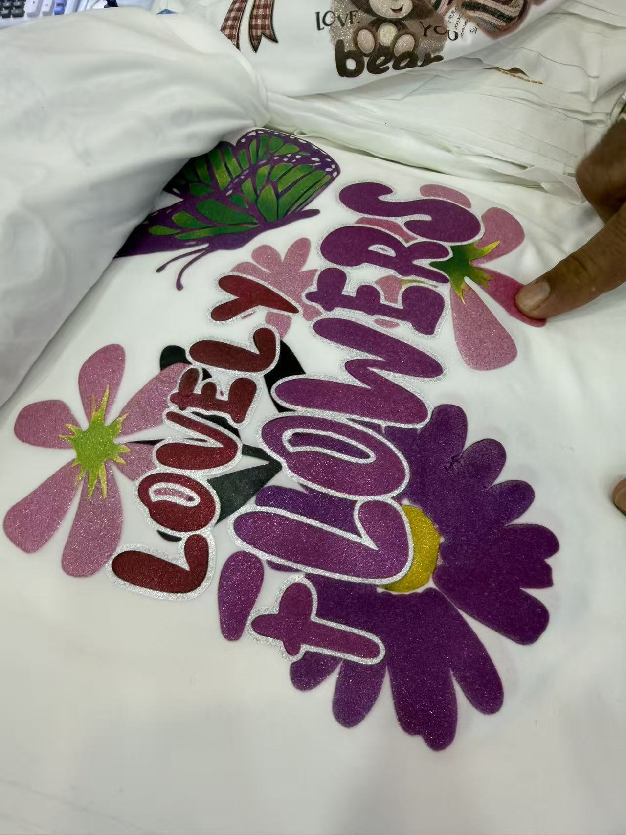 Lovely flowers glitter print