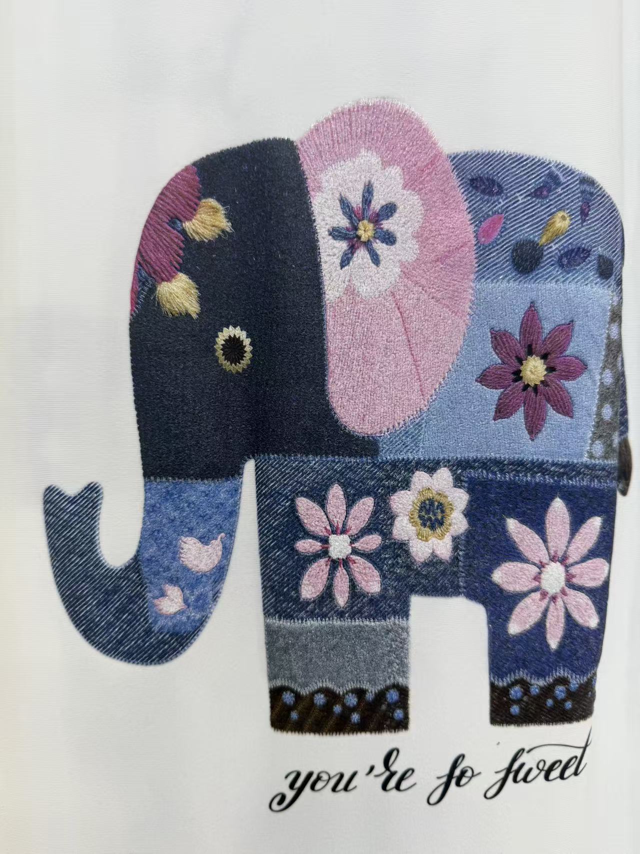 Puff print elephant design
